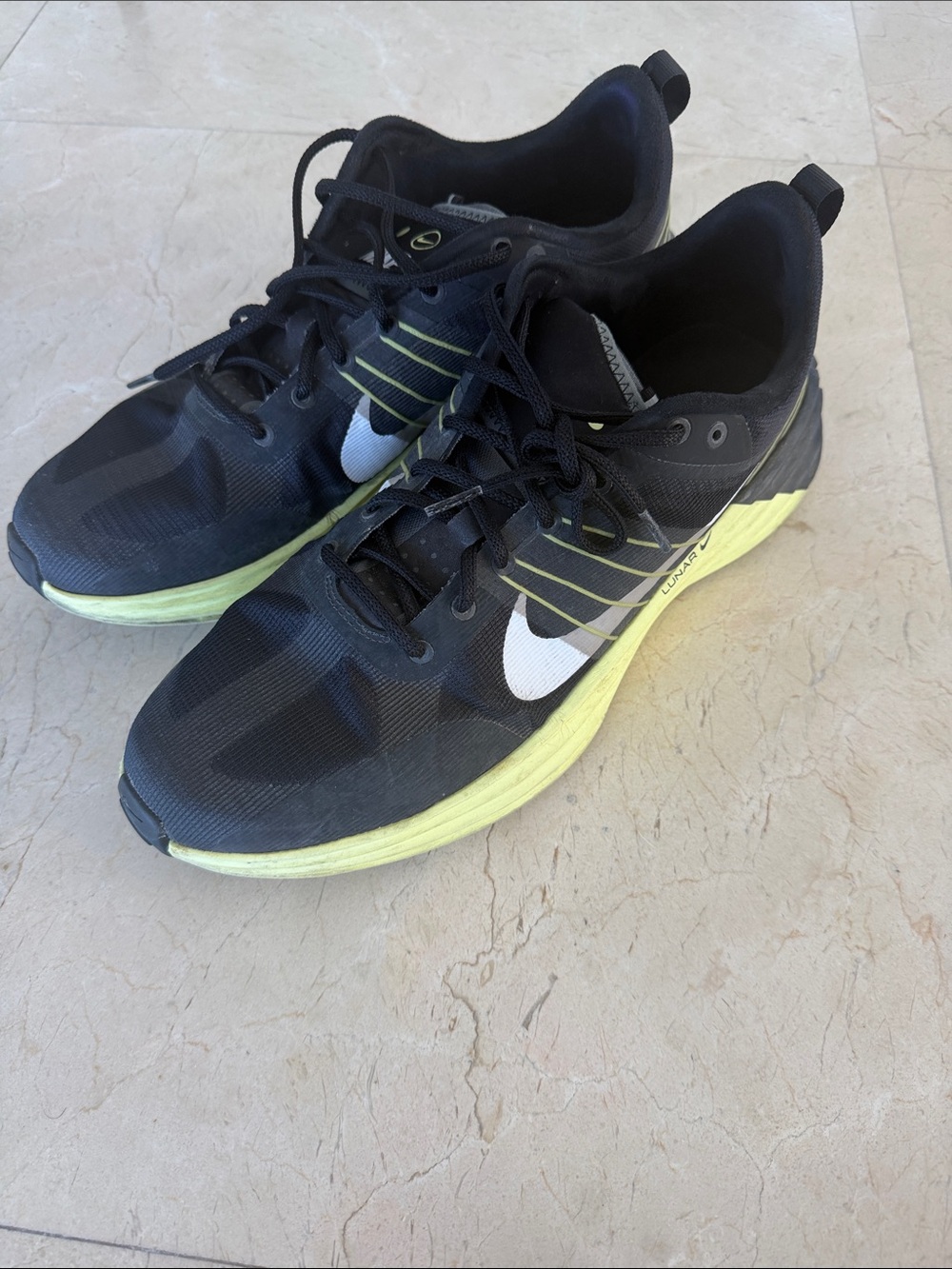 Nike Lunar Roam Men’s Size 15 Black Lemon Twist